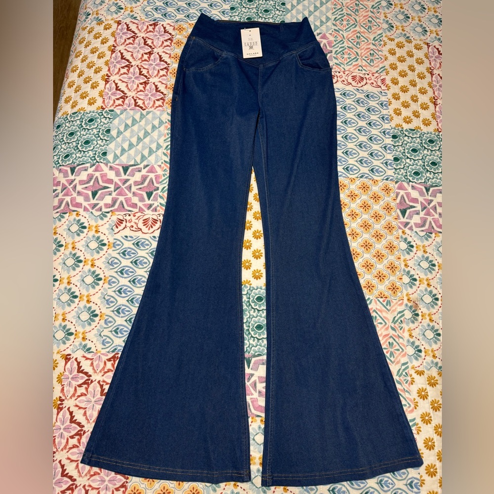 Halara Flare magic jeans